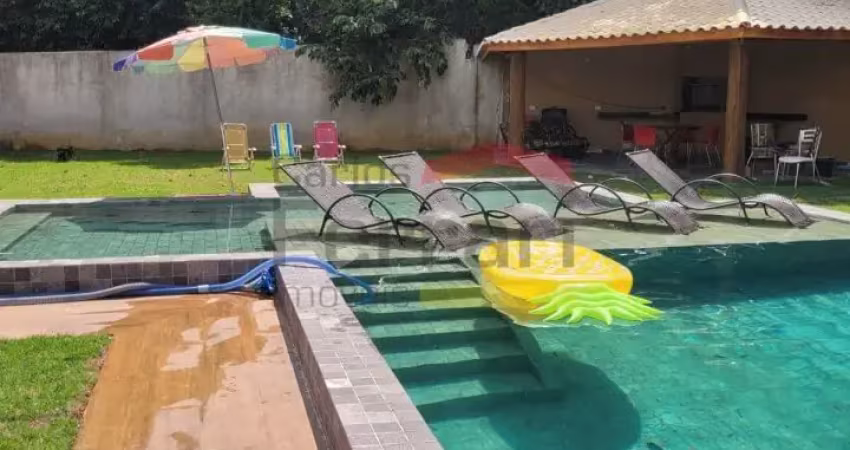 Chácara à 4 minutos do centro da cidade de mairiporã 300m do asfalto.