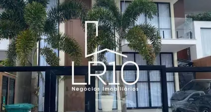 Casa triplex de alto padrão à venda em condomínio no recreio dos bandeirantes