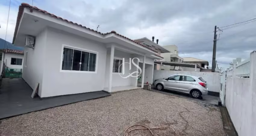 Casa com 2 quartos à venda na Rua das Felicidades, 1, Nova Palhoça, Palhoça