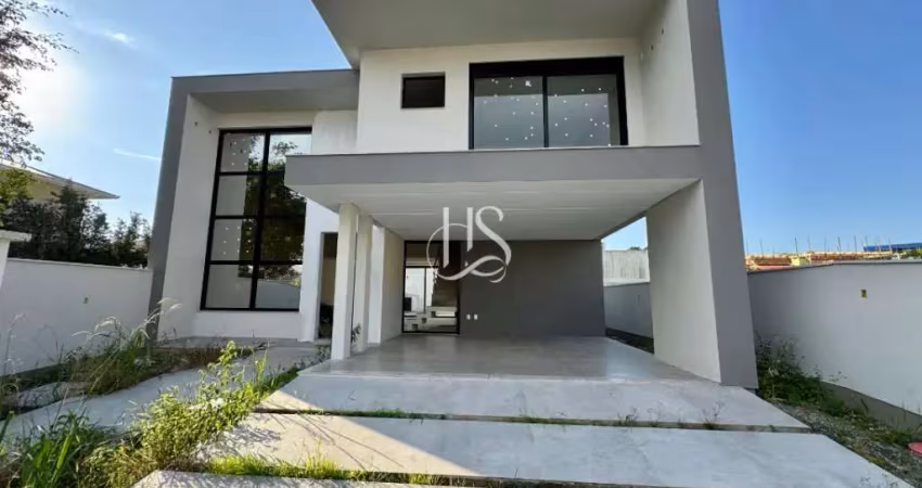 Casa 4 dormitórios, sendo 2 suítes e 1 suíte master