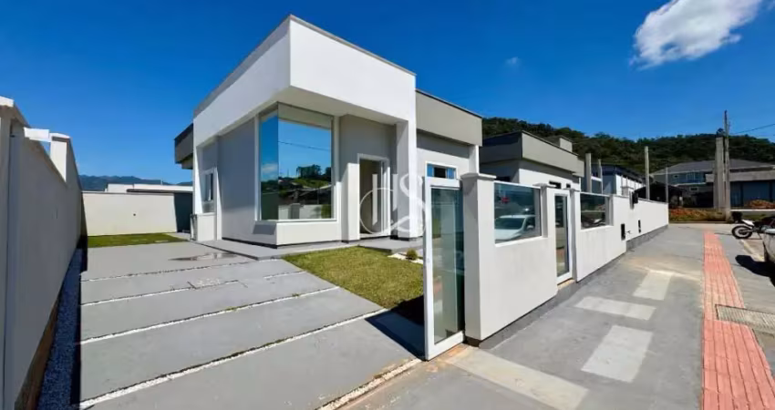 Casa com 3 quartos à venda na Rua Vereador Rogério da Silva, 1, Alto Aririu, Palhoça