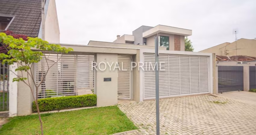 Casa de Rua com Quintal e 4 dormitórios à venda, 312 m² - Seminário - Curitiba/PR