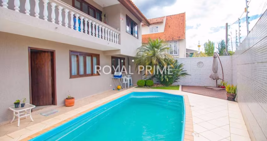 Sobrado Triplex em Condomínio com Quintal e Piscina e 3 dormitórios à venda, 228 m² por R$ 970.000 - Santa Felicidade - Curitiba/PR
