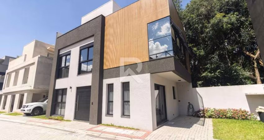 Casa com Terraço, 3 Quartos, Locação, 134 m² - Santa Felicidade - Curitiba/PR