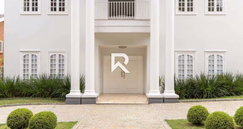 Casa de Luxo c/ jardim e 5 suítes em Condomínio no Bom Retiro p/ Locação - 689m²
