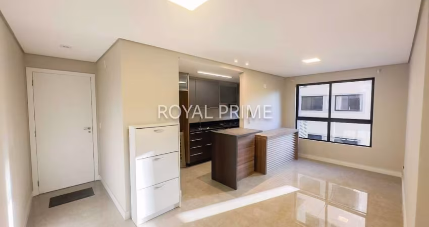 Apartamento Semi Mobiliado em Cond. Clube com 3 quartos e 2 vagas para locação - 71 m2 - Santo Inácio, Curitiba-PR