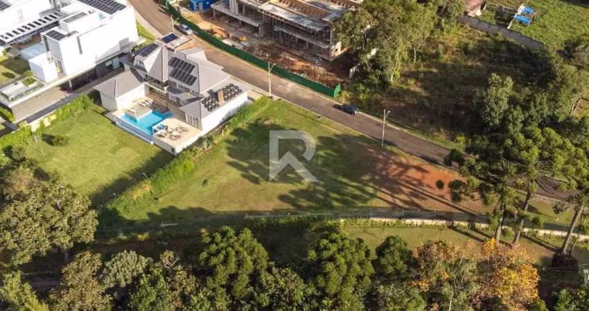 Terreno Plano à Venda, 1.493 m² – Condomínio Fechado – Orleans – Curitiba/PR
