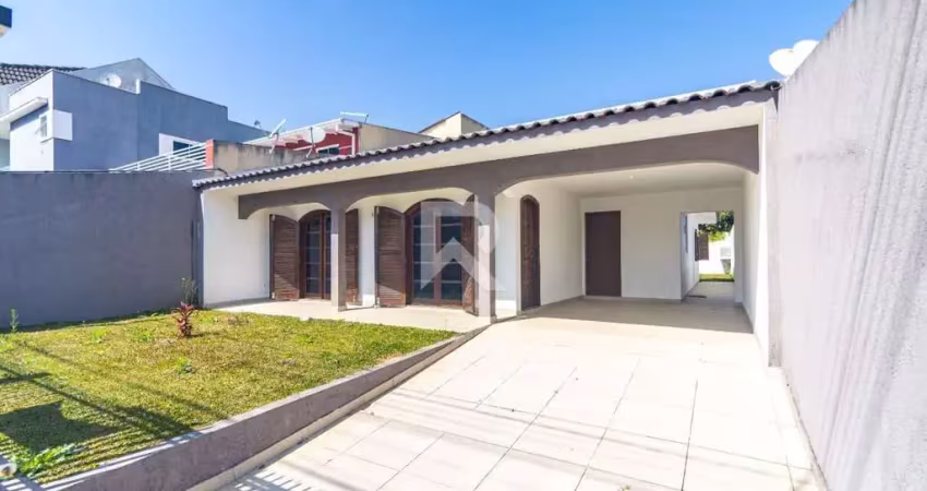 Casa térrea reformada, frente rua, com 3 quartos, quintal e 138m2 para venda - são braz, curitiba