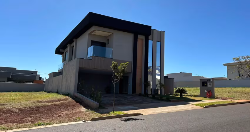 Casa luxuosa r$12mil! 4 suítes, piscina, cinema, energia solar.