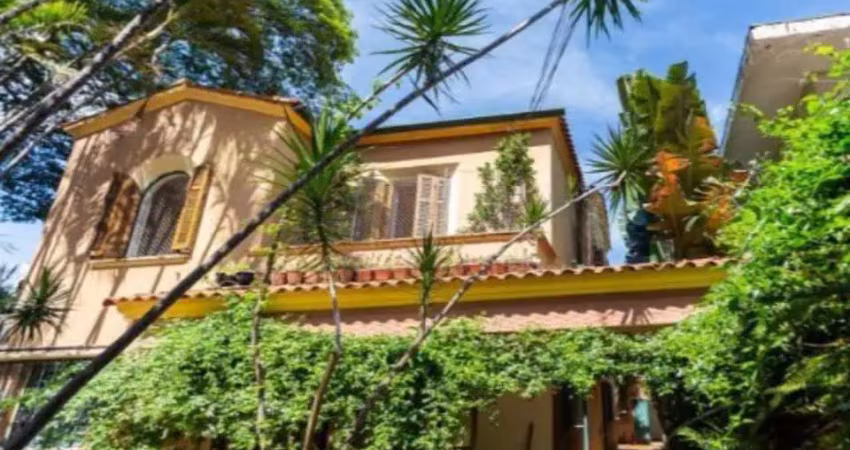 Casa com 5 dormitorios 2 vagas a venda no Jardim Paulista