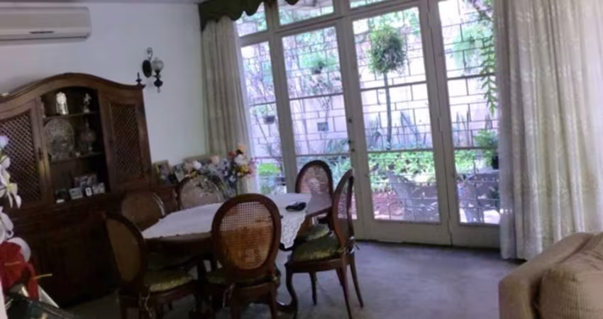 Casa com 4 dormitórios 4 vagas a venda na Vila Madalena