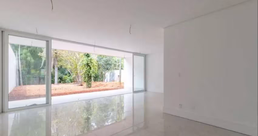 Casa com 4 suites 5 vagas a venda na Chácara Santo Antônio