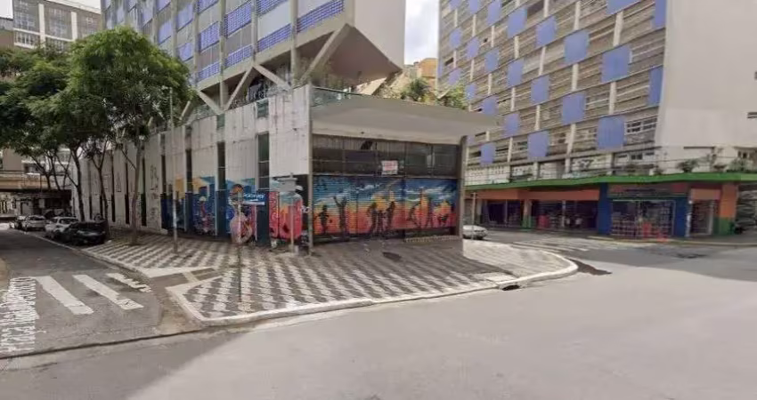 Barracão / Galpão / Depósito à venda na Rua das Palmeiras, --, Santa Cecília, São Paulo
