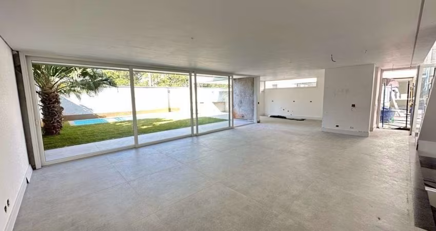 Casa com 4 suítes 4 vagas a venda no Campo Belo