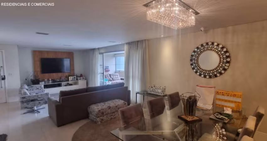 Apartamento com 3 suítes 3 vagas a venda no Morumbi