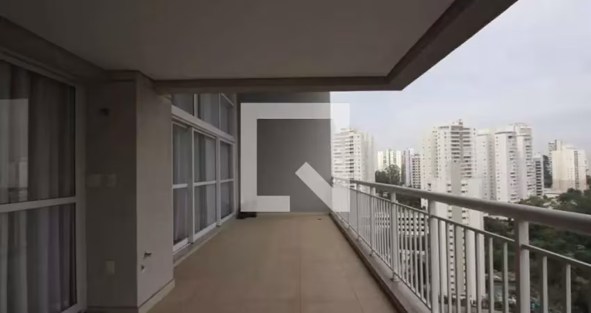 Apartamento com 4 suítes 4 vagas a venda no Morumbi
