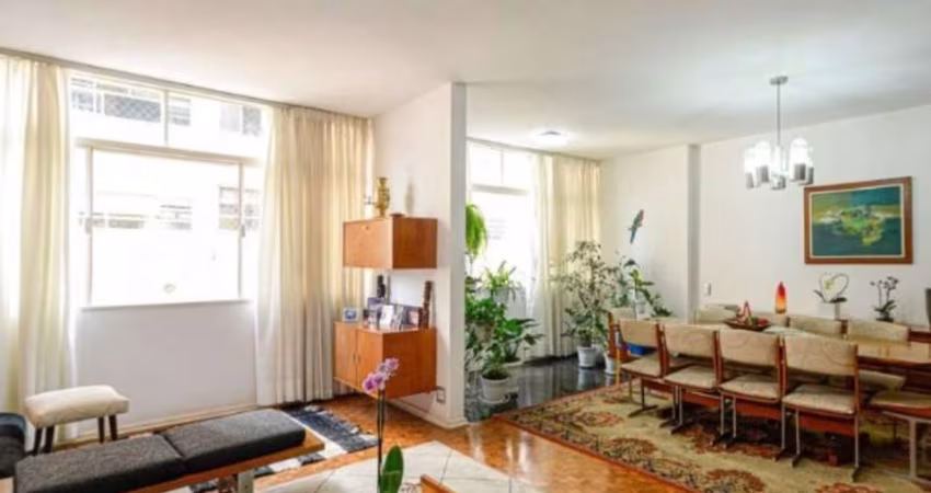Apartamento com 3 dormitórios 2 vagas a venda no Jardim Paulista