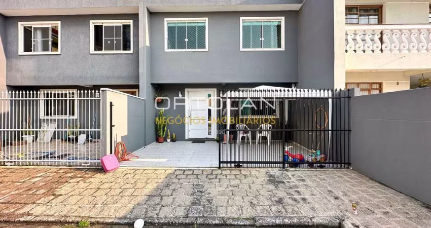 Sobrado em Condomínio 95m² - 03 Dormitórios - Centro - São José dos Pinhais - PR