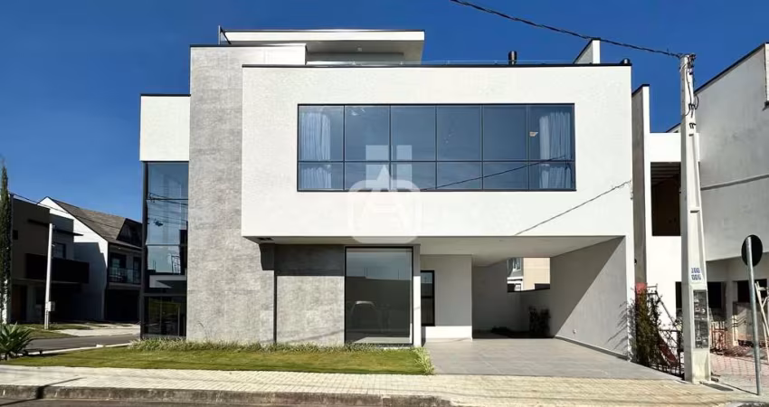 Triplex alto padrão em condomínio fechado 199m² - 03 dormitórios - Costeira - São José dos Pinhais
