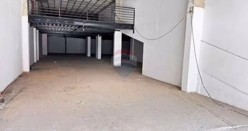 Loja com sobreloja para locação na rua oscar vidal com aproximadamente 1030m²