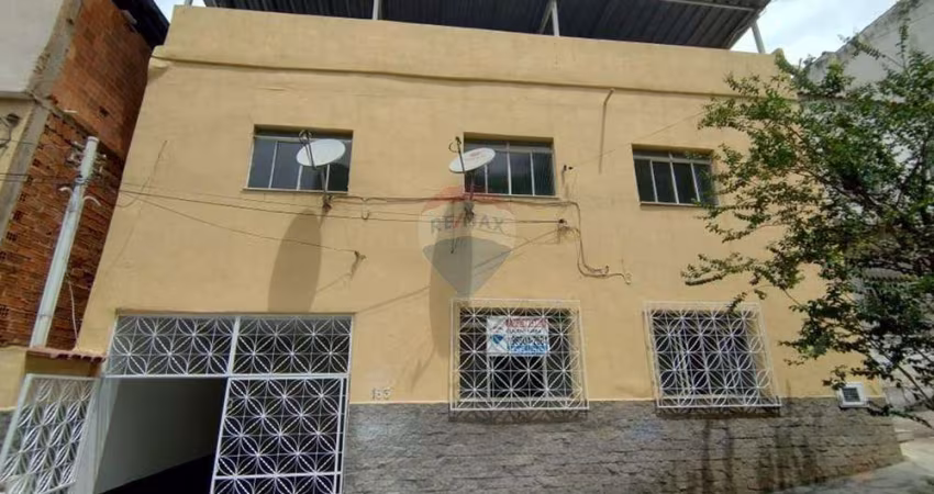 Casa de 04 quartos , sendo uma suíte, 02 salas, 03 banheiros, 01 garagem grande no bairro Santa Cecília, próximo ao Estrela Sul, São Mateus.