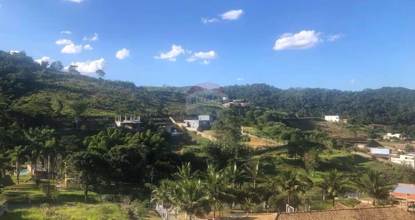 Excelente casa a venda, com três suites, no Condomínio Morada da Graça., um condomínio fechado próximo ao centro de juiz de Fora