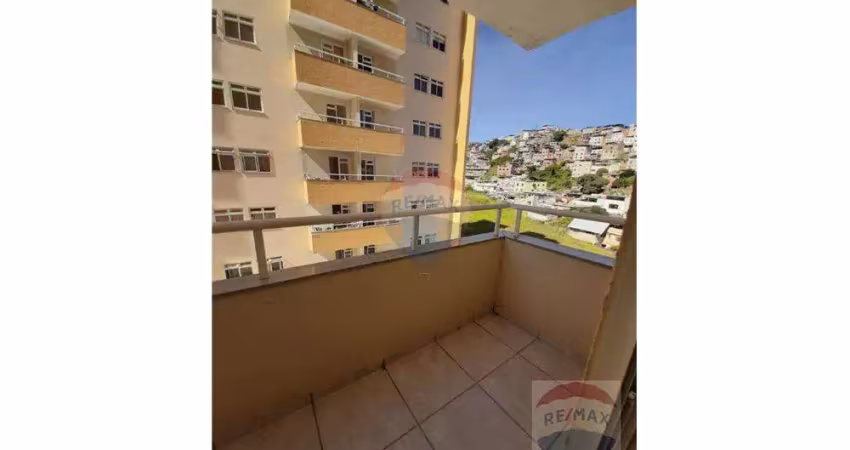 Apartamento 2 quartos mobiliado com garagem, portaria 24h, lazer completo e localização privilegiada em juiz de fora
