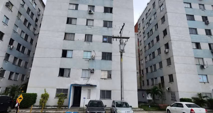 Apartamento de 3/4 sendo um suíte na cobertura na avenida fraga maia c