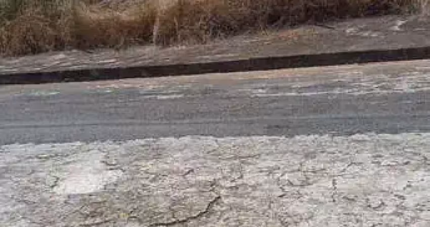 Terreno à venda no bairro colinas de santa bárbara - pouso alegre/mg