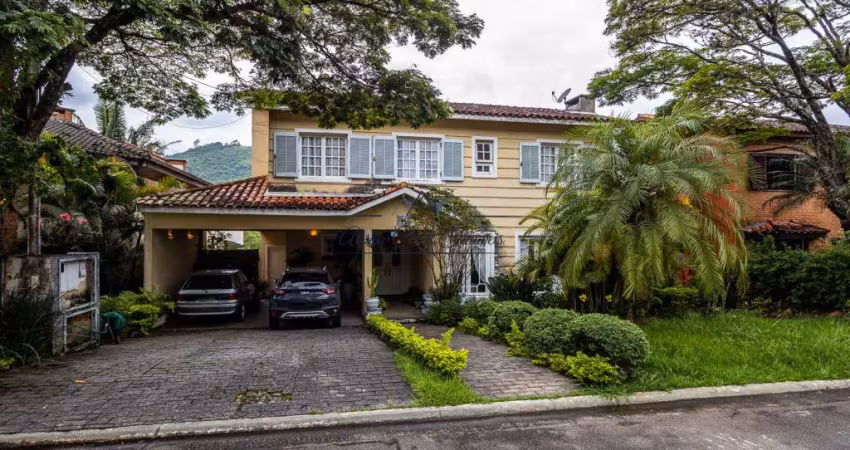 Casa com 5 quartos para alugar na Alameda Piratinins, Alphaville, Santana de Parnaíba