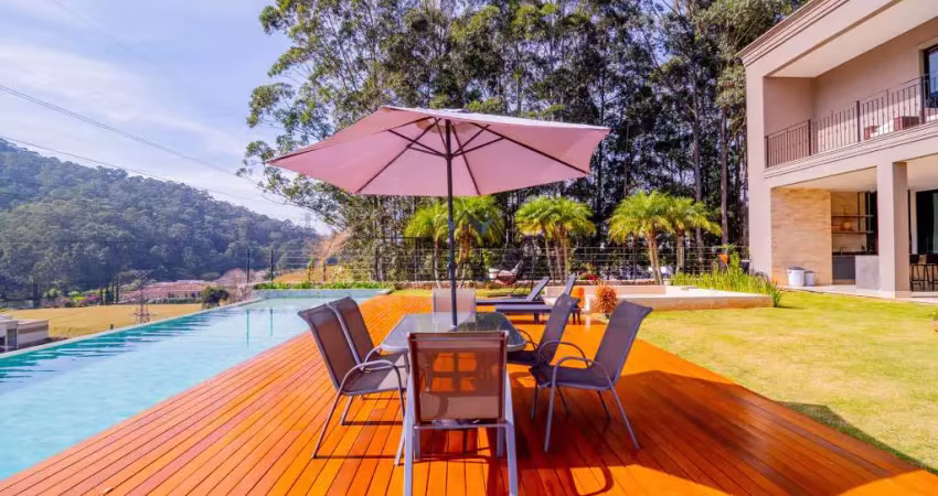 Casa com 5 quartos à venda na Avenida Ourinhos, Residencial Tamboré, Barueri