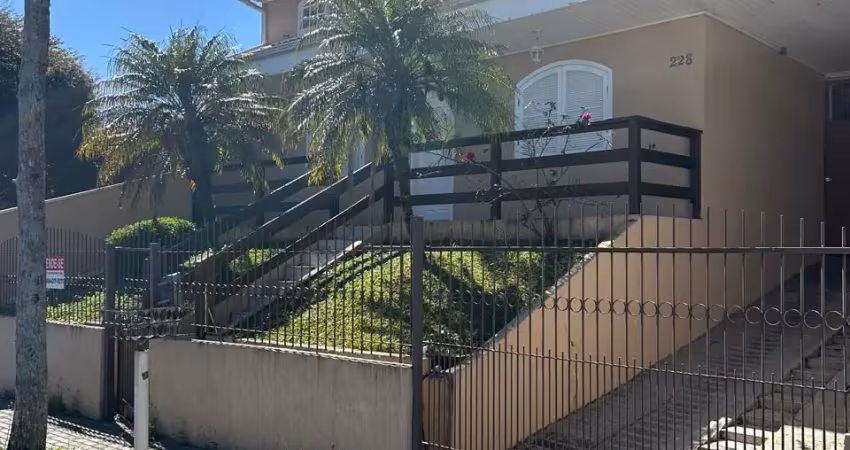 Execelente casa a venda - bacacheri - conjunto solar