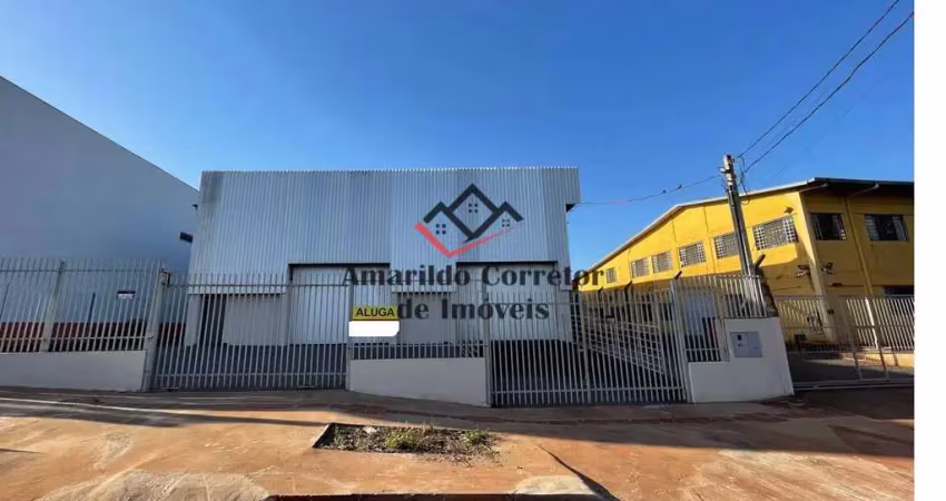 Barracão / Galpão / Depósito com 4 salas para alugar na Rua Pioneiro Carlos Hofferer, Jardim Hanover, Maringá
