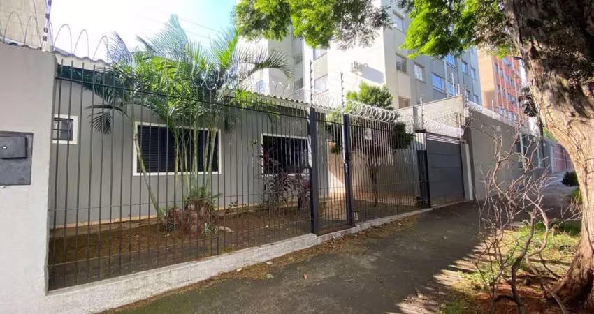 Casa com 3 quartos à venda na Rua Adolfo Alves Ferreira, Vila Marumby, Maringá