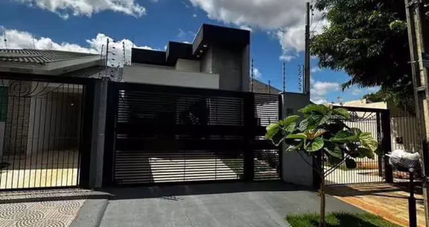 Casa com 3 quartos à venda na Rua João Firmino da Rocha, 34, Jardim Dias I, Maringá