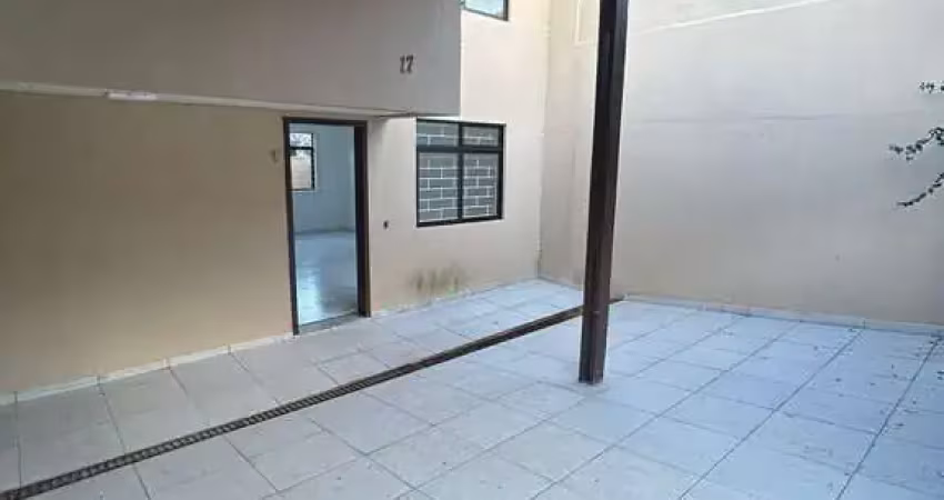 Sobrado à venda em curitiba, bairro alto, com 3 quartos, 80m²