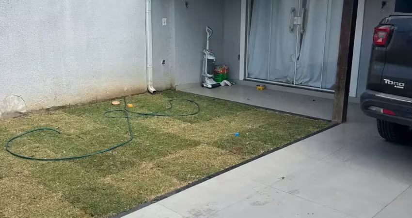 Alugo 2 casa  lineares no mesmo terreno no barroco- itaipuaçu /marica
