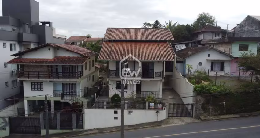 Casa com 5 quartos à venda na Rua Leopoldo Janssen, 254, Nova Brasília, Jaraguá do Sul