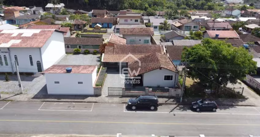 Casa com 5 quartos à venda na Rua Ernesto Reinke, 330, Ilha da Figueira, Guaramirim
