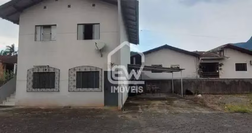 Terreno com 882m² no bairro ilha da figueira em guaramirim, sc