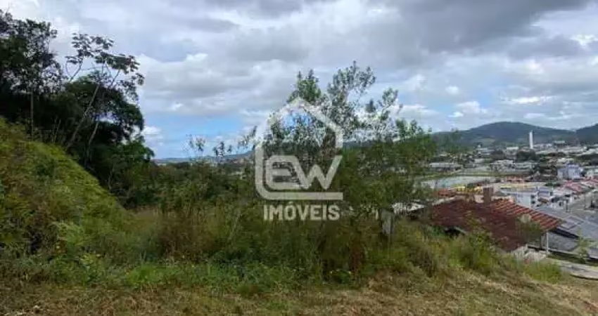 Lote amplo com área total de 360m² em guaramirim, sc