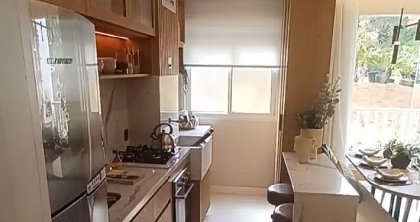 O seu 2 Dormitórios com Piscina e Varanda só  no Green Park Ipê