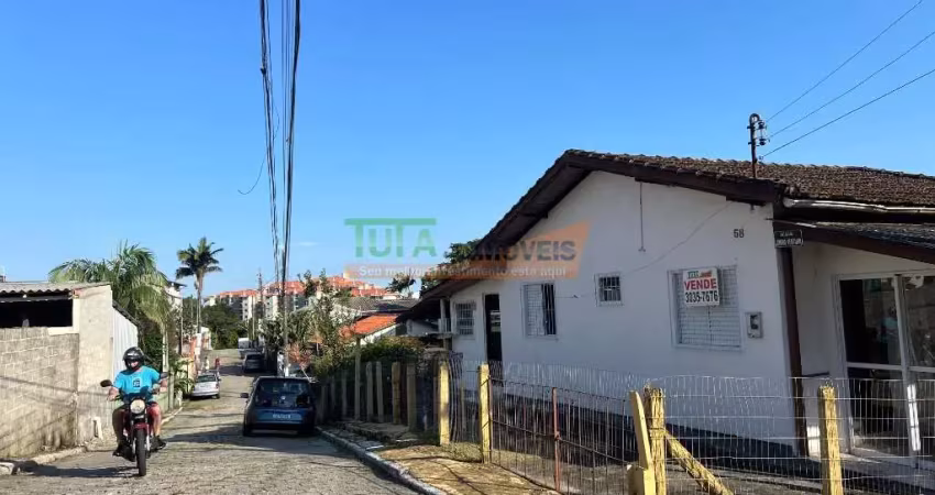 Casa com 2 quartos à venda na Rua Jordino Ventura, 58, Centro, São José