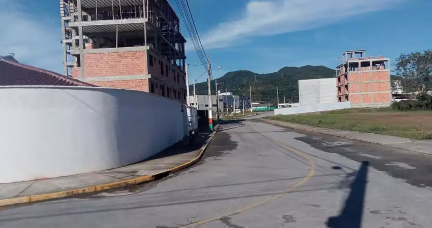 Casa para venda em camboriú, rio pequeno, 3 dormitórios, 1 suíte, 2 banheiros, 1 vaga