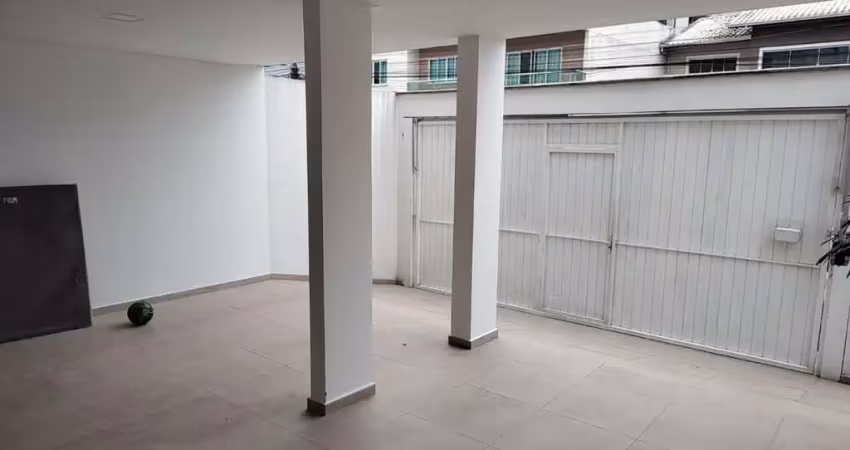 Casa para venda em balneário camboriú, centro, 3 dormitórios, 3 suítes, 5 banheiros, 2 vagas