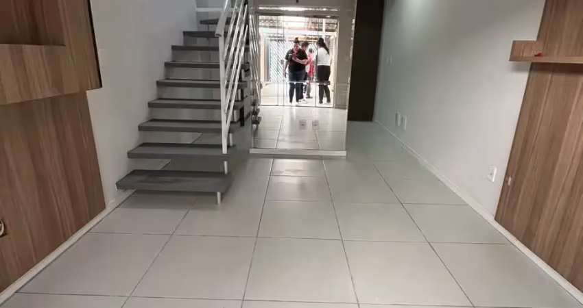 Sobrado para locação anual semi mobiliado no bairro rio pequeno em camboriú