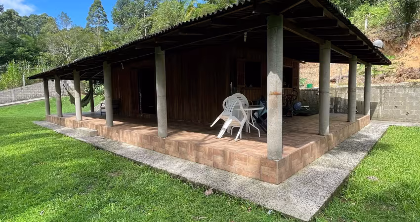 Terreno à venda no Macacos, Camboriú 