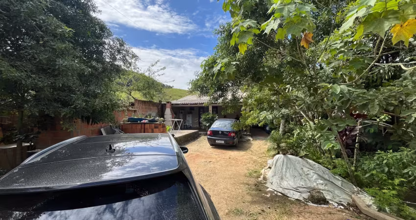 Casa com chacrinha na vila da pedra – interior de camboriú