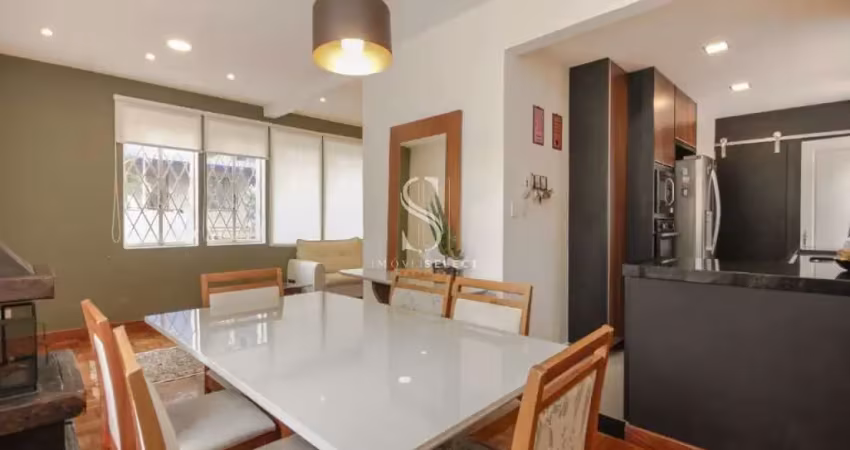 Perdizes - casa assobradada de 250m² com 3 quartos, 1 suite, 5 banheiros e 3 vagas.