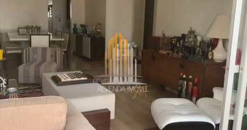 Apartamento a venda no edificio regente em moema com 3 quartos e 3 banheiros em 180 m²  apartamento